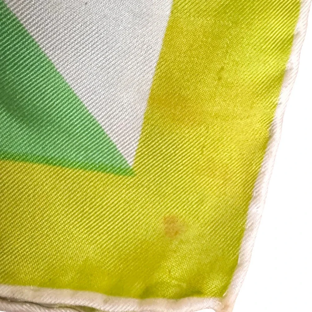 Vintage Vera Neumann Scarf Green Yellow Floral Print‎ Square 23